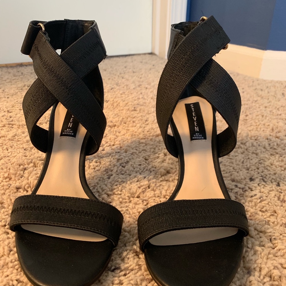 Steve Madden Black 3 Inch Heels
